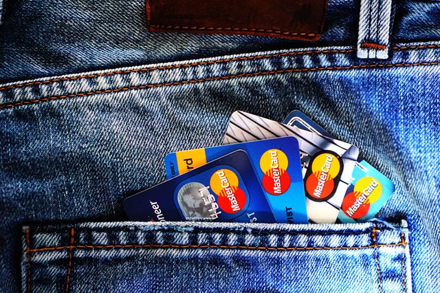 credit cards in someone's back pocket